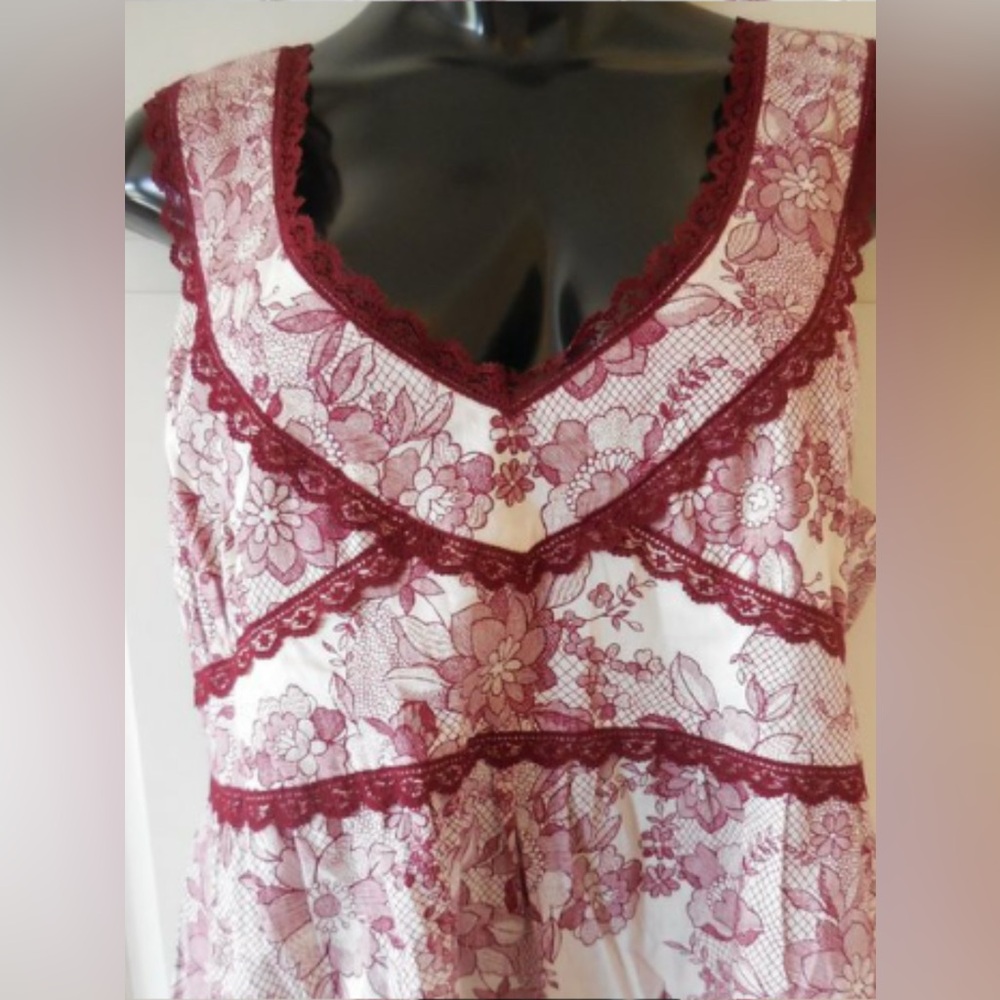 ALC At Last Classics XL BOHO Bohemian Burgundy Floral Lace V-Neck Tank Top
